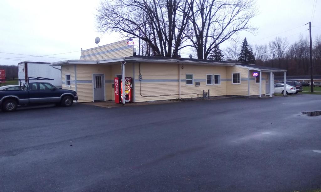 Starlite Motel - image 4