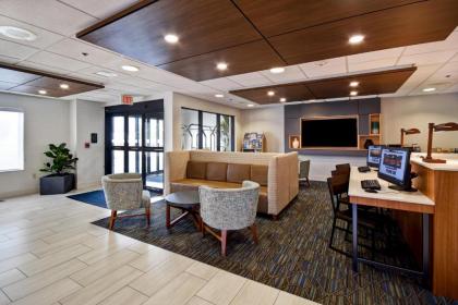Holiday Inn Express Newport North - Middletown an IHG Hotel - image 11