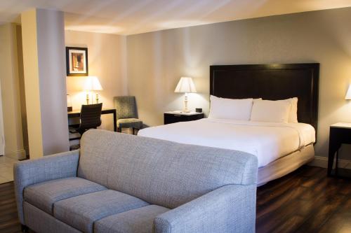DoubleTree by Hilton Midland Plaza - main image