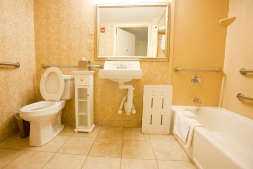 DoubleTree by Hilton Midland Plaza - image 2