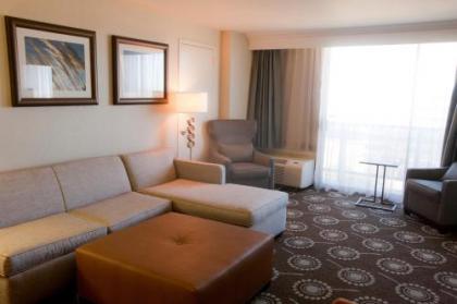 DoubleTree by Hilton Midland Plaza - image 5