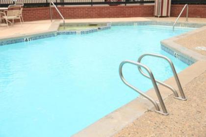 Plaza Inn Midland - image 3