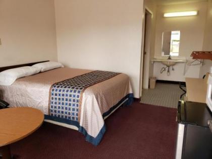 Executive Inn - image 3