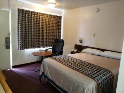 Executive Inn - image 5