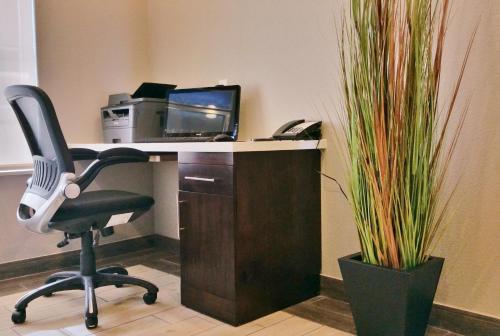 MainStay Suites Midland - image 5