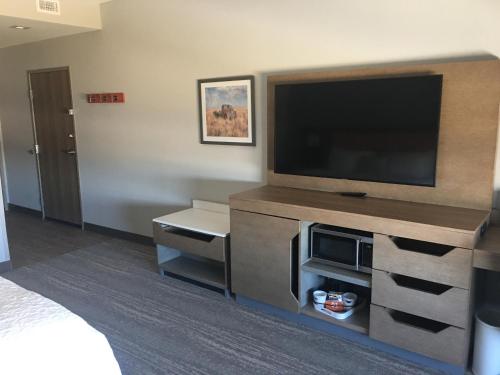 Hampton Inn Midland South Tx - image 2