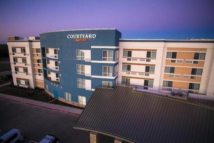 Courtyard by Marriott Dallas Midlothian at Midlothian Conference Center - image 1