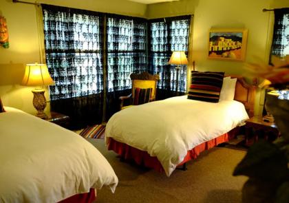 Yosemite Bug Rustic Mountain Resort - image 14