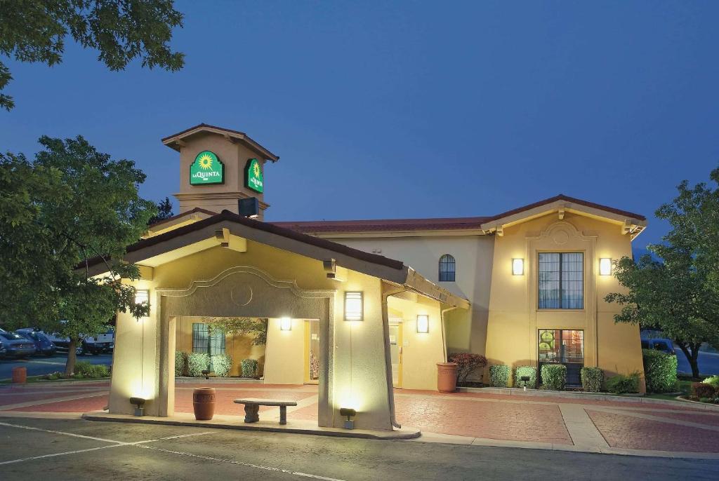La Quinta Inn by Wyndham Salt Lake City Midvale - main image
