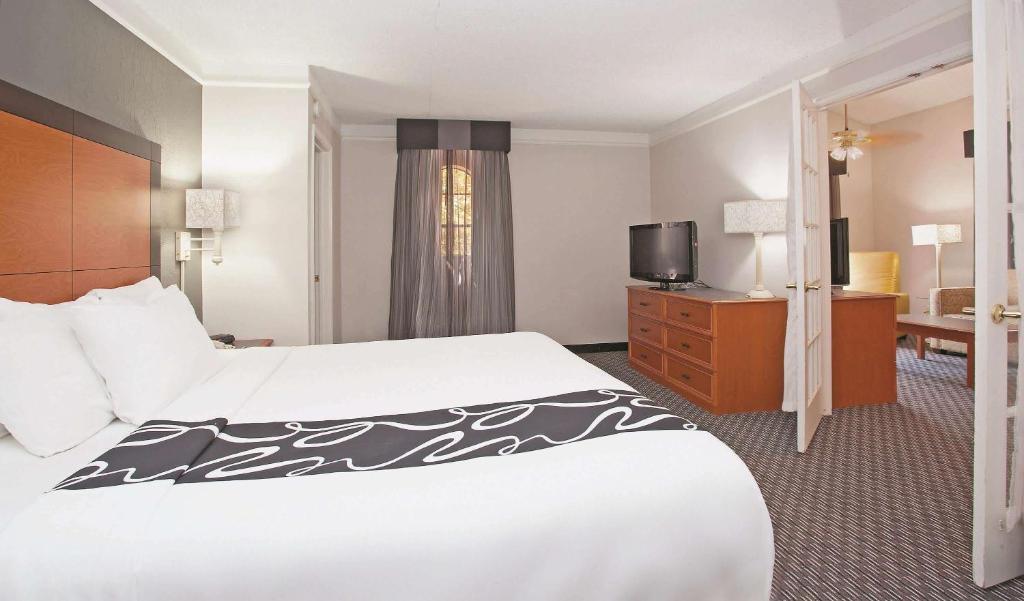 La Quinta Inn by Wyndham Salt Lake City Midvale - image 4