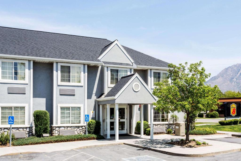 Super 8 by Wyndham Pride Midvale/Midvalley/Salt Lake City - main image