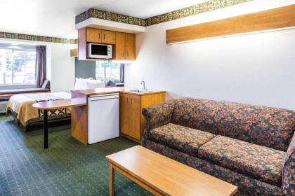 Super 8 by Wyndham Pride Midvale/Midvalley/Salt Lake City - image 10