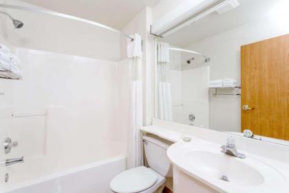 Super 8 by Wyndham Pride Midvale/Midvalley/Salt Lake City - image 2