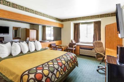 Super 8 by Wyndham Pride Midvale/Midvalley/Salt Lake City - image 4