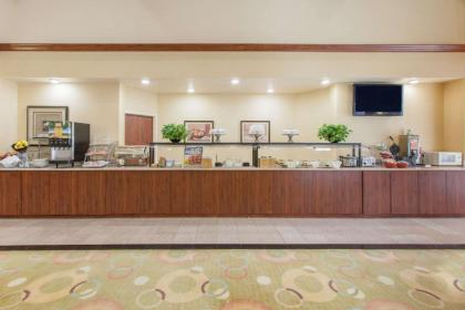 Hawthorn Suites Midwest City - image 11