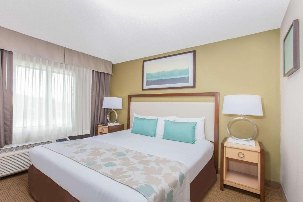 Hawthorn Suites Midwest City - image 4