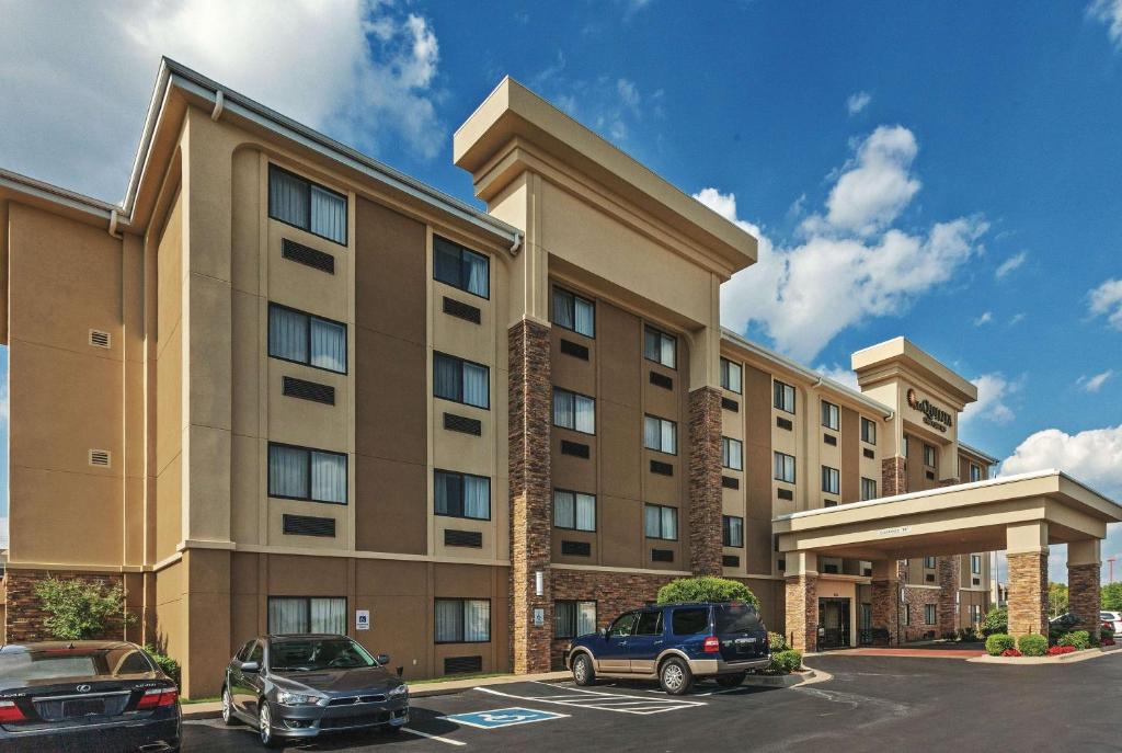 La Quinta by Wyndham Midwest City - Tinker AFB - main image