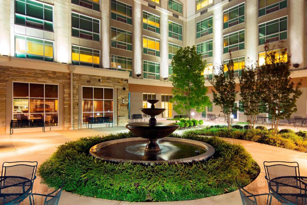 Sheraton Hotel Midwest City at the Reed Conference Center - image 4