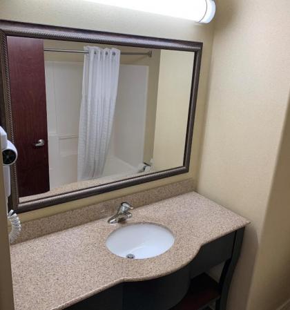 Red Roof Inn & Suites Mifflinville - image 7