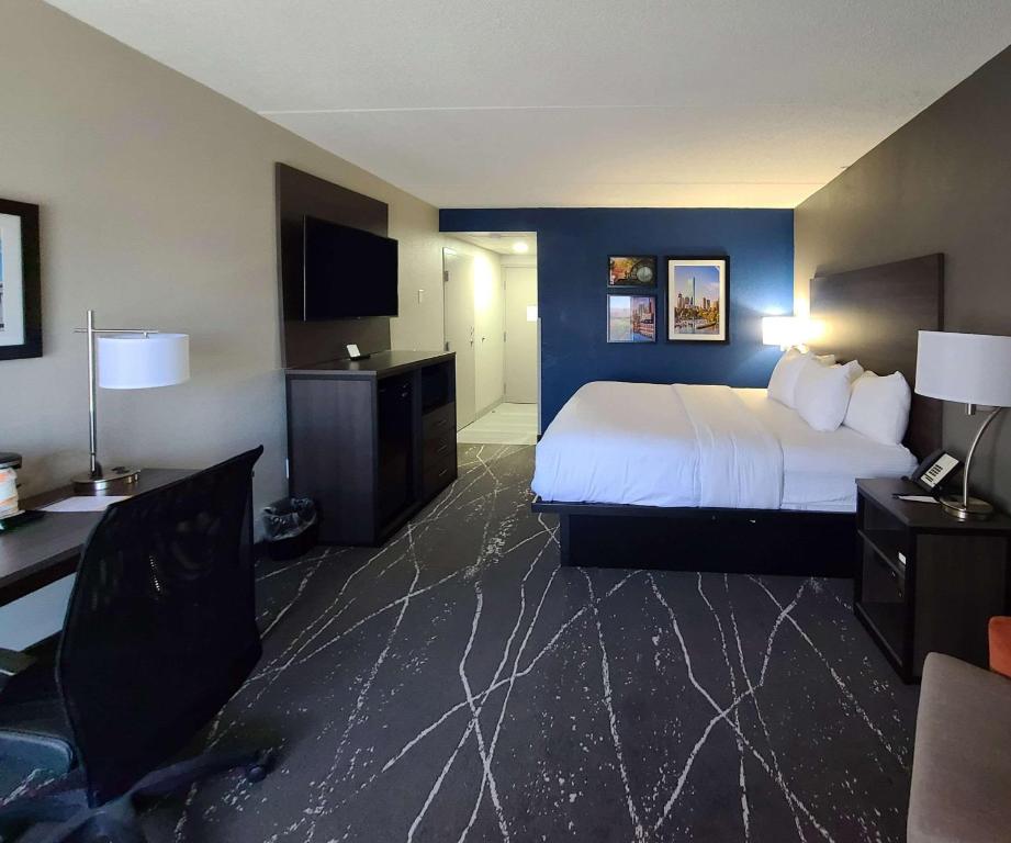 Comfort Inn - main image