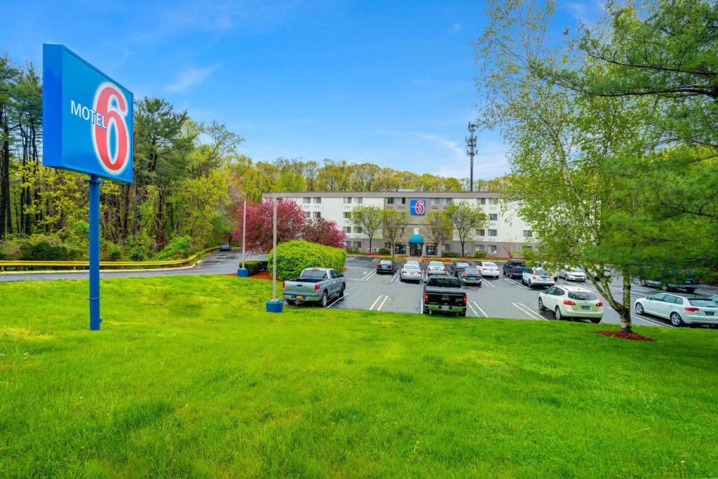 Motel 6-Milford CT - main image