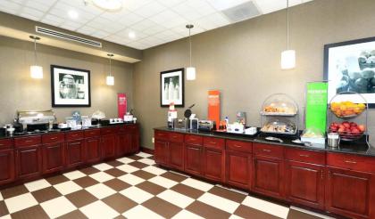 Hampton Inn and Suites of Lamar - image 15