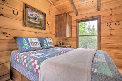 Cabin in Mill Spring Near Parker-Binns Winery - image 11