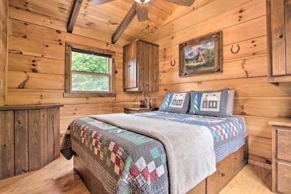 Cabin in Mill Spring Near Parker-Binns Winery - image 5