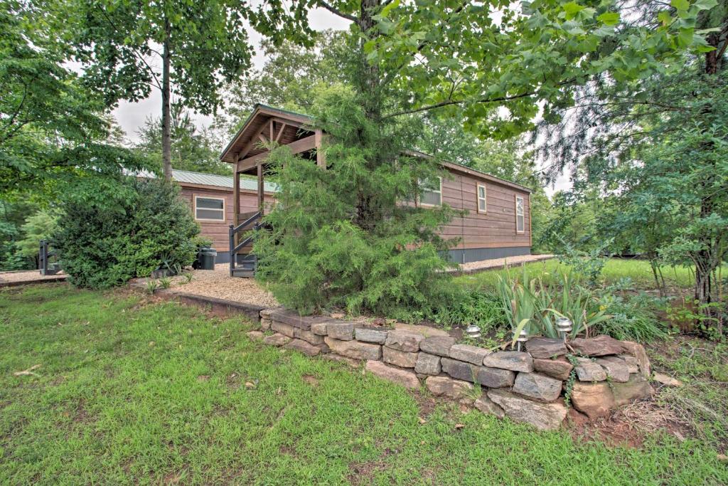 Cabin in Mill Spring Near Parker-Binns Winery - image 6