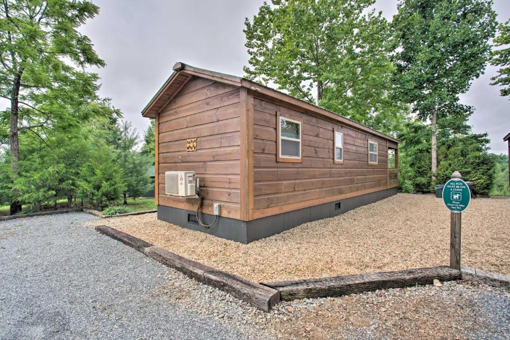 Cabin in Mill Spring Near Parker-Binns Winery - image 7