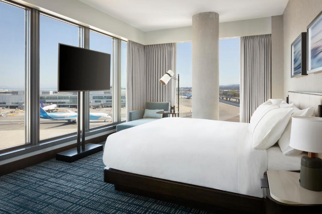 Grand Hyatt at SFO - image 2