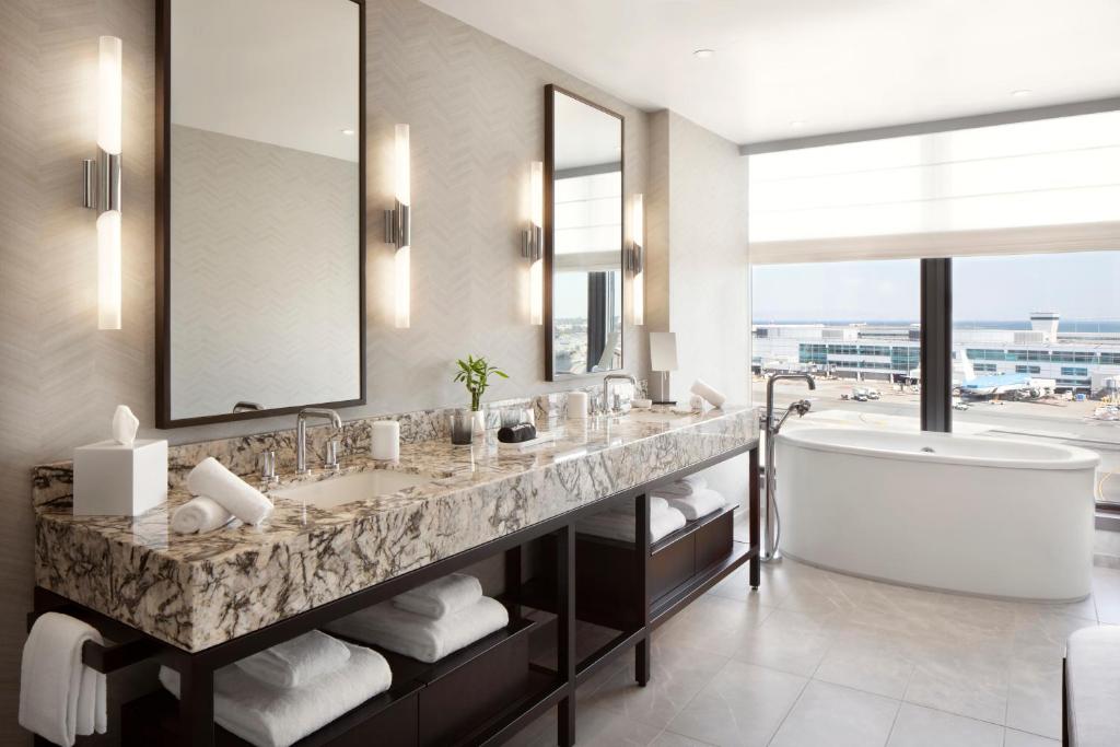 Grand Hyatt at SFO - image 4