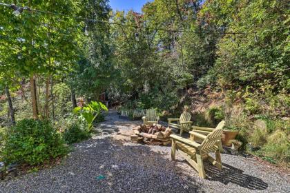 Mills River Forest Home Deck and Mountain View - image 3