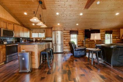 Mountain Laurel Oasis - image 10