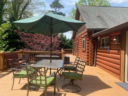 Mountain Laurel Oasis - image 11