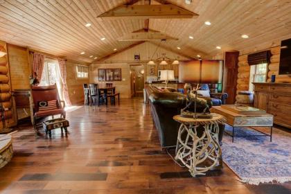 Mountain Laurel Oasis - image 4
