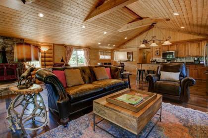 Mountain Laurel Oasis - image 5