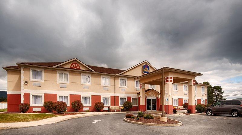 Best Western Nittany Inn Milroy - image 2
