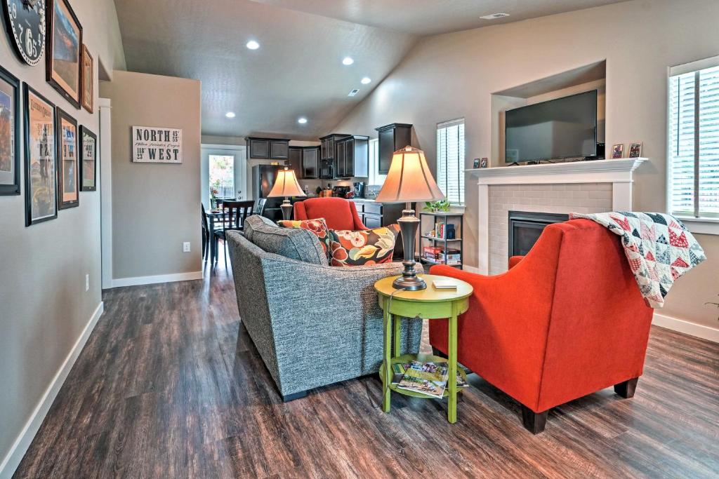 Newly-Built Home Near Wineries and Blue Mountains - main image