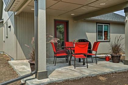 Newly-Built Home Near Wineries and Blue Mountains - image 5