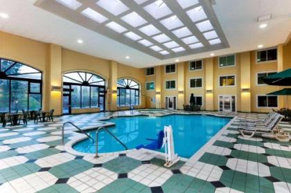 La Quinta by Wyndham Milwaukee Bayshore Area - image 2