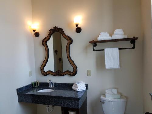 Brewhouse Inn and Suites - main image