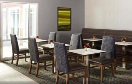 Residence Inn by Marriott Milwaukee North/Glendale - image 3