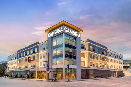 Cambria Hotel Milwaukee Downtown - main image