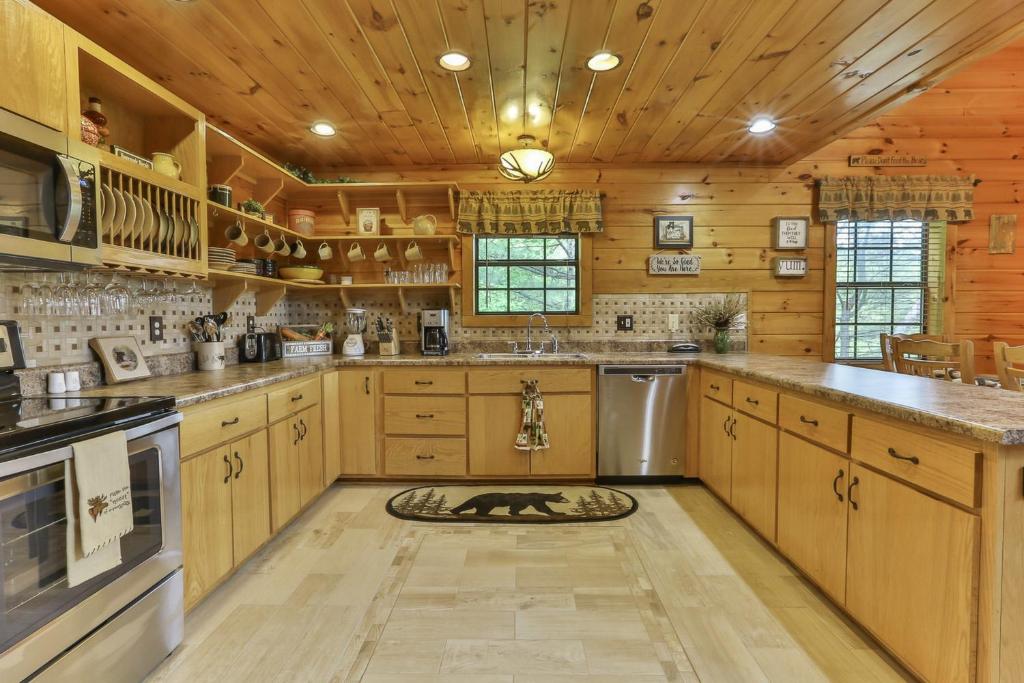 Cherokee Sunrise Lodge - image 3