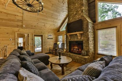 COE-Z Cabin Escape - Beautiful spacious ranch style cabin with Three King Bedrooms. - image 15