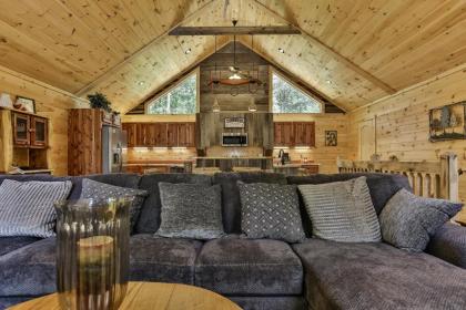 COE-Z Cabin Escape - Beautiful spacious ranch style cabin with Three King Bedrooms. - image 18