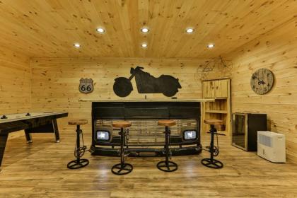 COE-Z Cabin Escape - Beautiful spacious ranch style cabin with Three King Bedrooms. - image 9