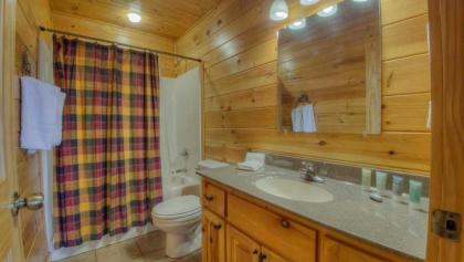 High Five Lodge by Escape to Blue Ridge - image 12