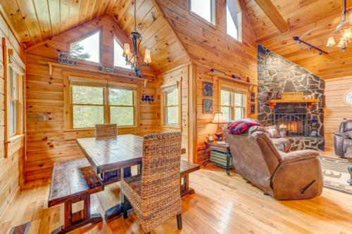 Timberland Retreat by Escape to Blue Ridge - image 4